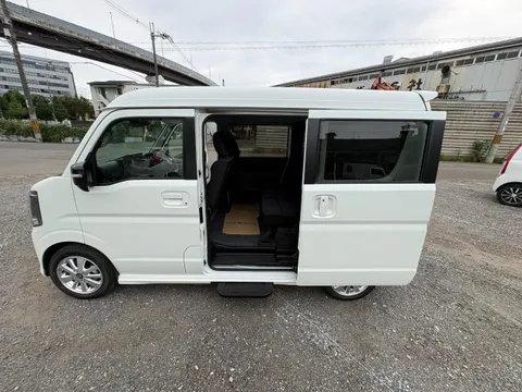 Nissan Clipper Rio