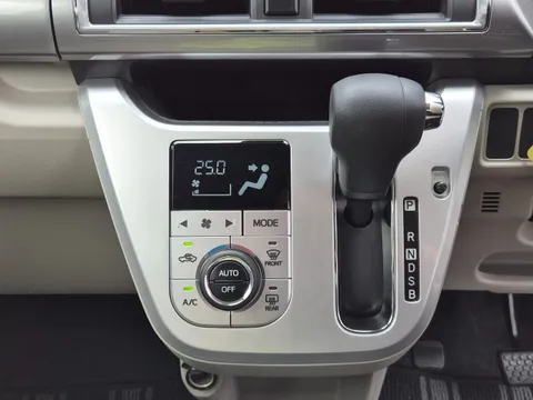 Toyota Pixis Joy