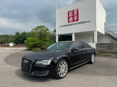Audi A8