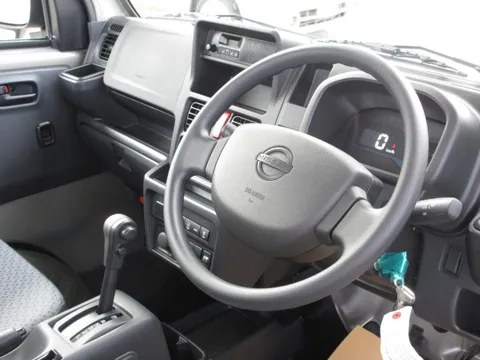 Nissan Clipper Truck
