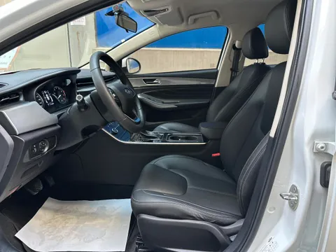Chery Arrizo 5