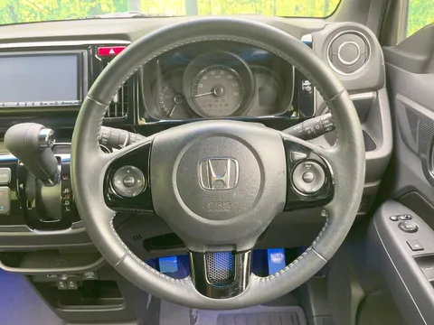Honda N-WGN Custom