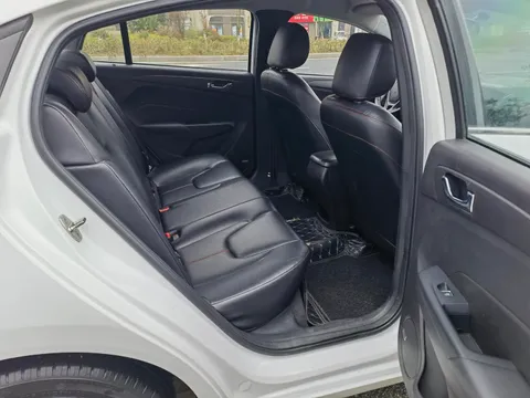 Chery Arrizo 5