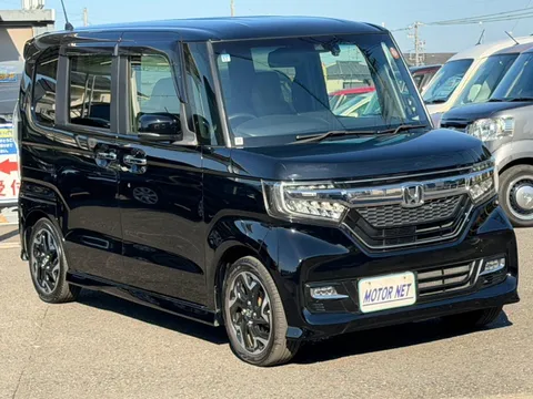 Honda N-BOX Custom