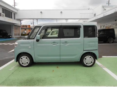 Suzuki Spacia