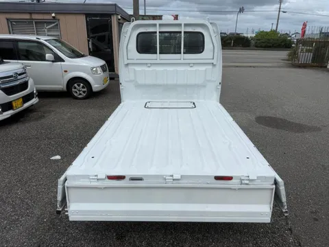 Mazda Scrum Truck