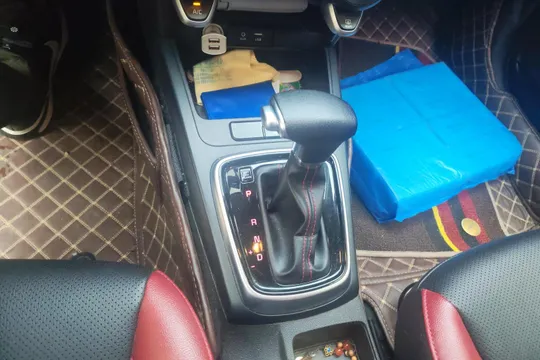 Kia KX