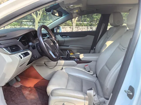Cadillac XTS