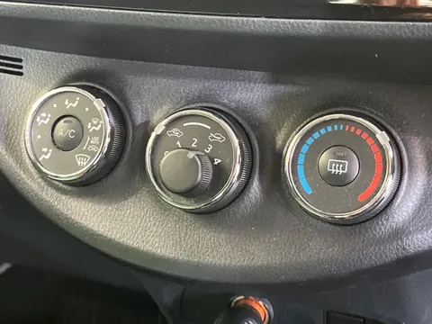 Toyota Yaris (Vitz)