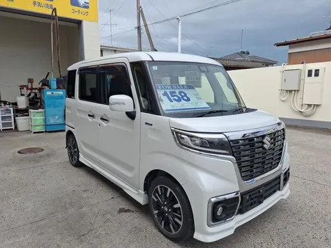 Suzuki Spacia Custom