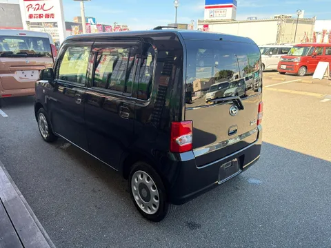 Daihatsu Move Conte