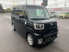 Toyota Pixis Mega