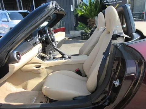 Mazda MX-5 (Roadster)