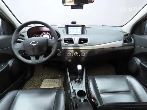 Renault SM3