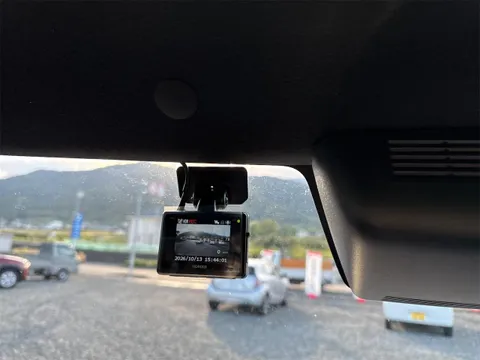 Toyota Pixis Mega