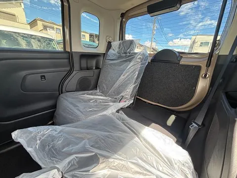 Mitsubishi Delica Mini