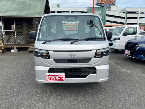 Nissan Clipper Truck