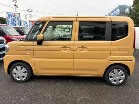 Suzuki Spacia