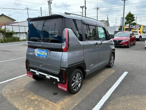 Mitsubishi Delica Mini