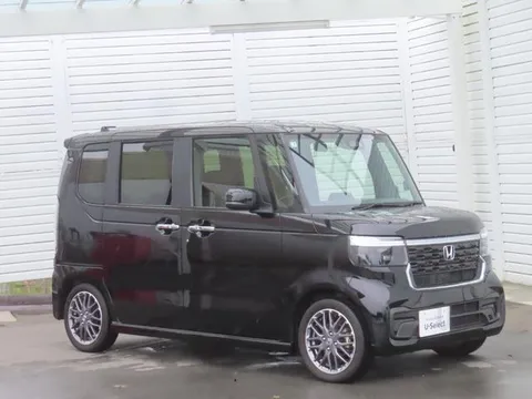 Honda N-BOX Custom