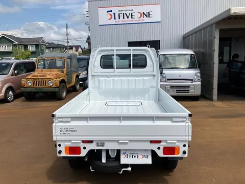 Nissan Clipper Truck
