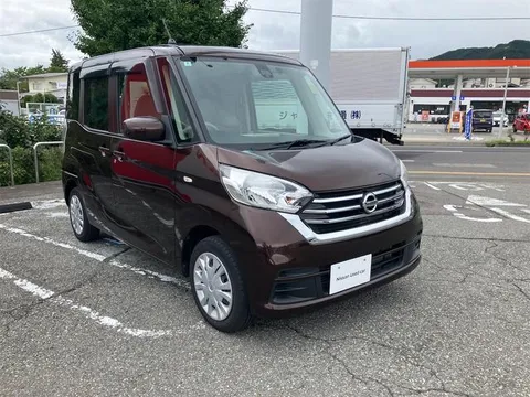 Nissan Dayz Roox