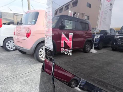 Honda N-BOX Custom
