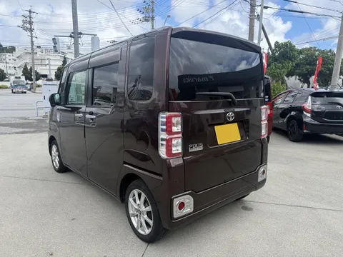 Toyota Pixis Mega