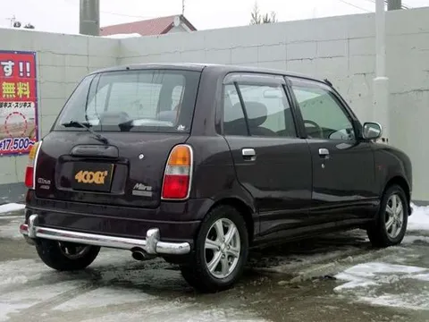 Daihatsu Mira Gino