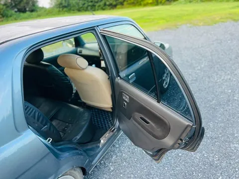 Daihatsu Mira Gino