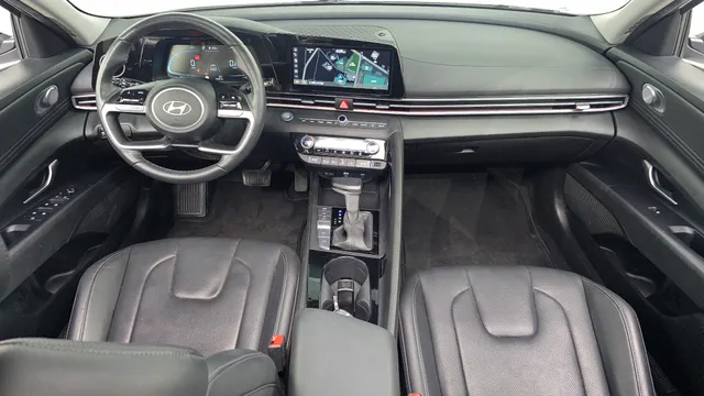 Hyundai Elantra (Avante)