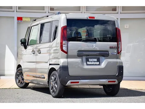 Suzuki Spacia Gear