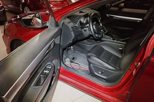 Geely Binray