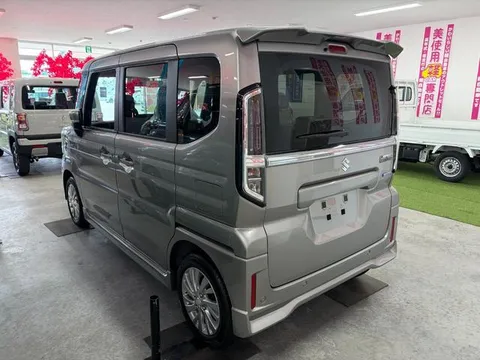 Suzuki Spacia Custom