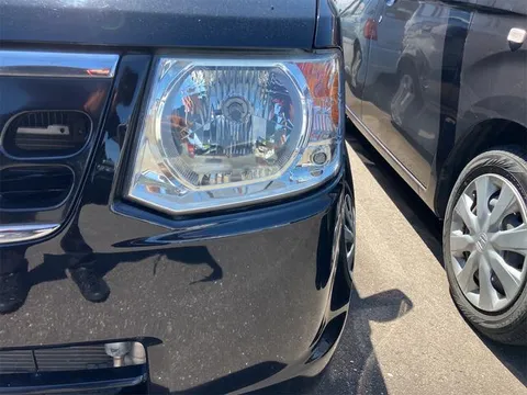 Nissan Otti