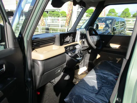 Mitsubishi Delica Mini