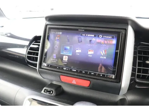 Honda N-BOX Custom