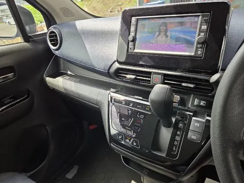 Mitsubishi eK X