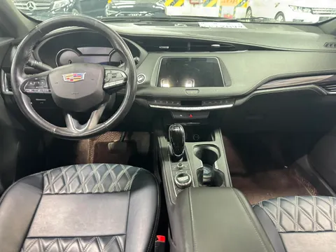 Cadillac XT4