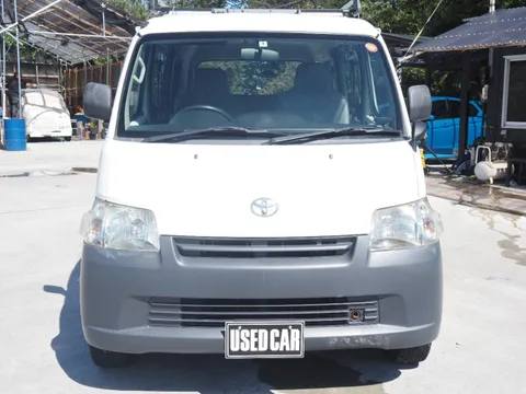 Toyota TownAce Van