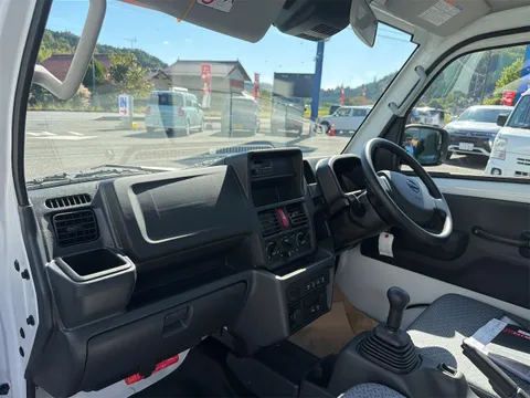 Nissan Clipper Truck