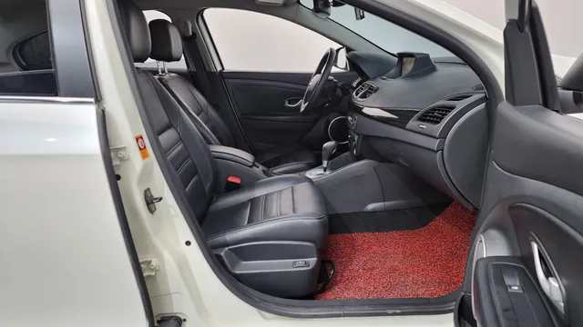Renault SM3