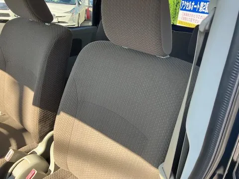 Mitsubishi Minicab Van