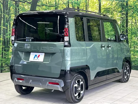 Mitsubishi Delica Mini