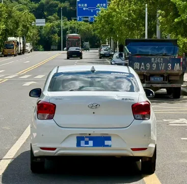 Hyundai Reina