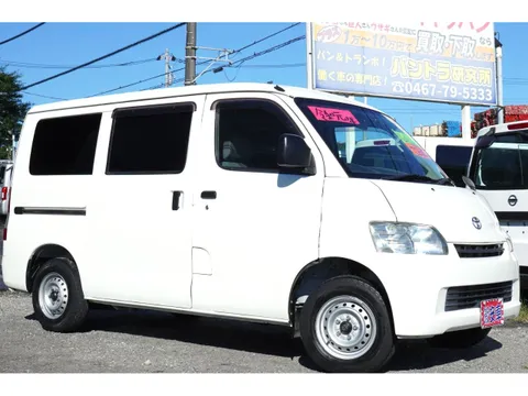 Toyota TownAce Van