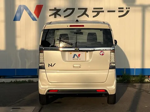 Honda N-BOX Slash