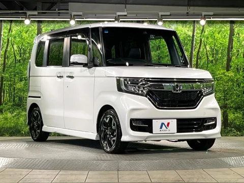 Honda N-BOX Custom