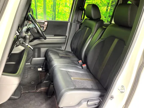 Honda N-BOX Custom