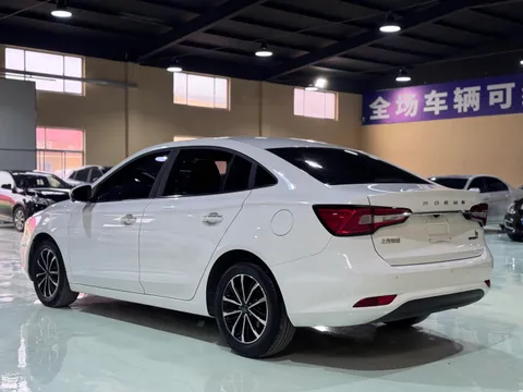 Roewe i5